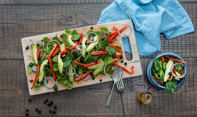 Baby Spinach Salad With Avocado Capsicum Red Onion & Raisins