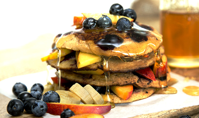 Oatmeal Banana & Peach Yoghurt Hotcakes