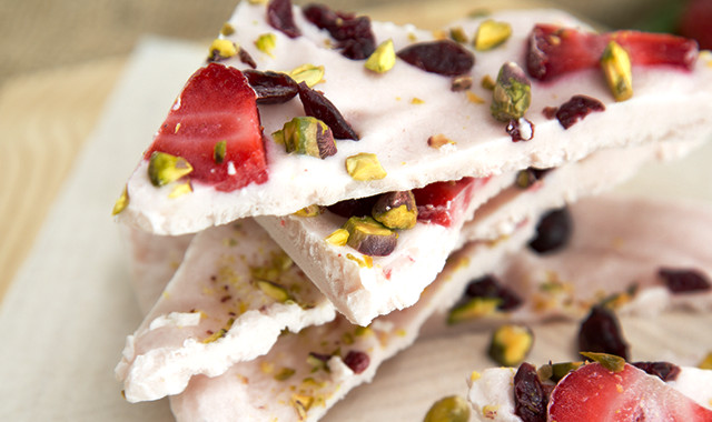 Strawberry cranberry brittle with pistachio